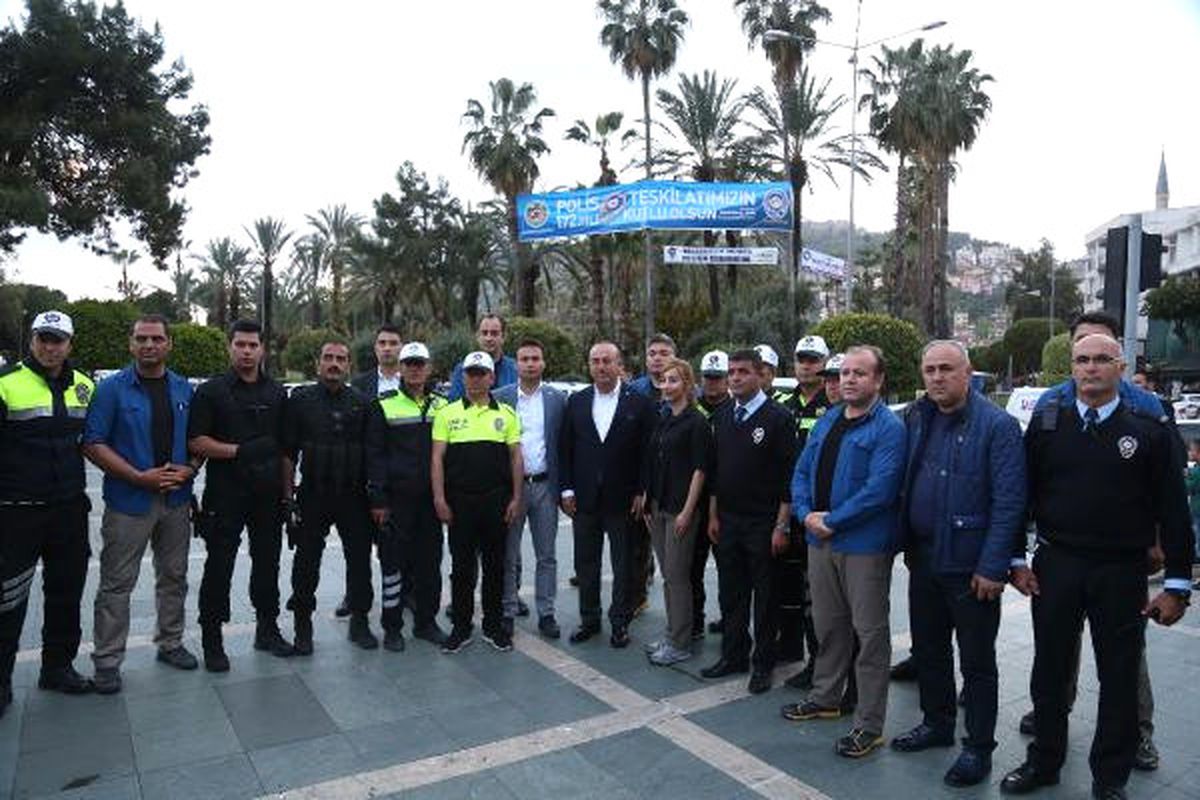Çavuşoğlu: Sadece Bir Hava Üssüne Müdahale Yeterli Değil (3)