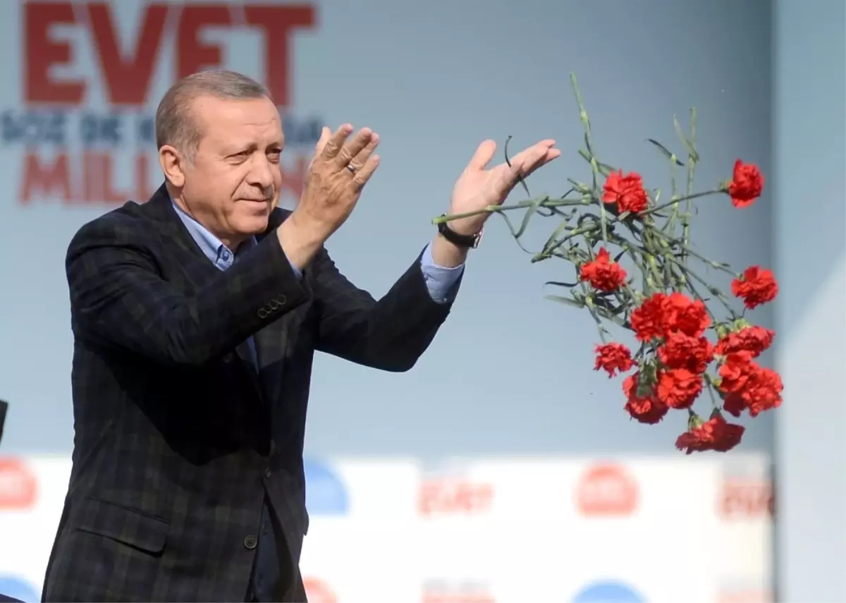 Cumhurbaşkanı Erdoğan: "İstanbul Fetö\'nün, PKK\'nın, Deaş\'ın, Dhkp-C\'nin Kökünü Kurutmaya Hazır Mı"