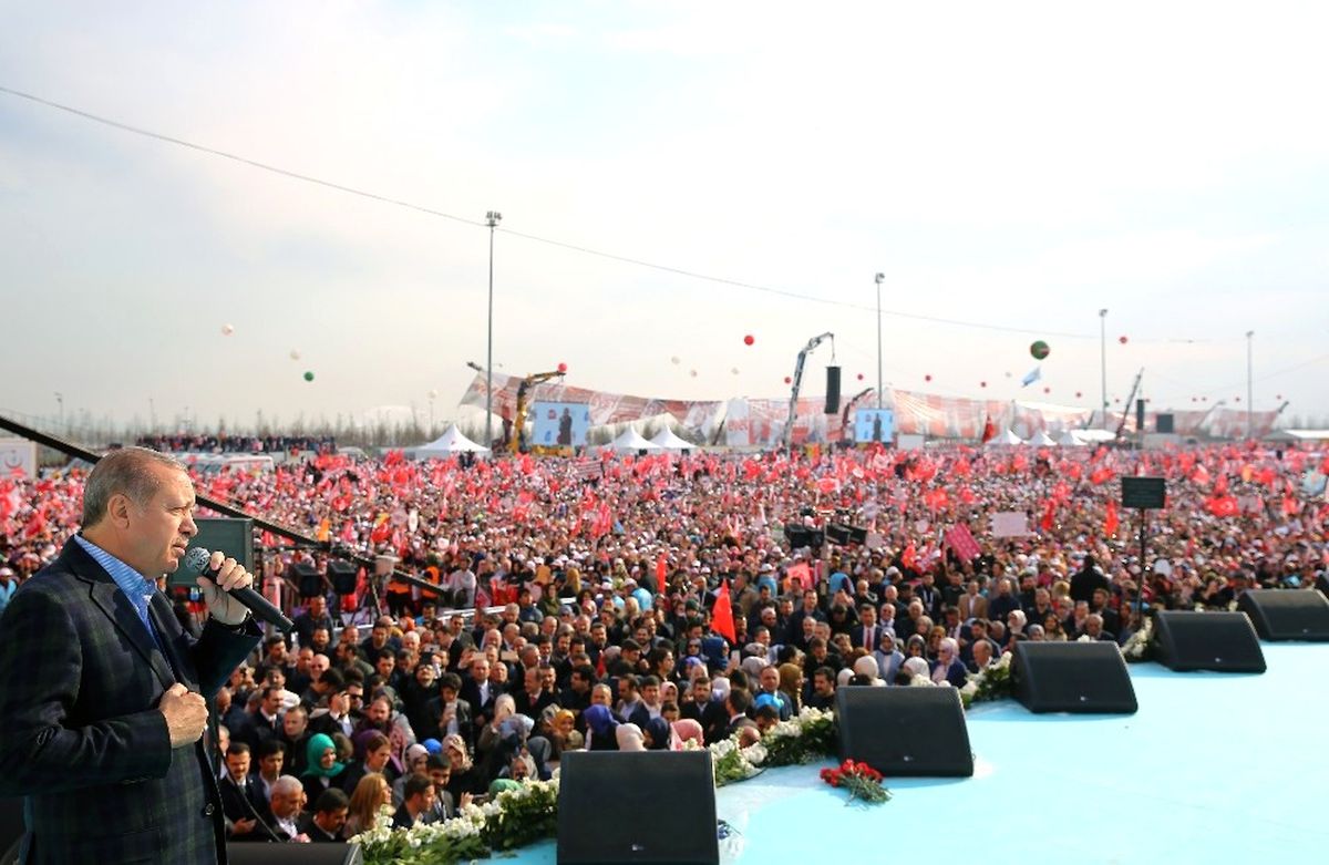 Cumhurbaşkanı Erdoğan Yenikapı\'da Konuştu (2)