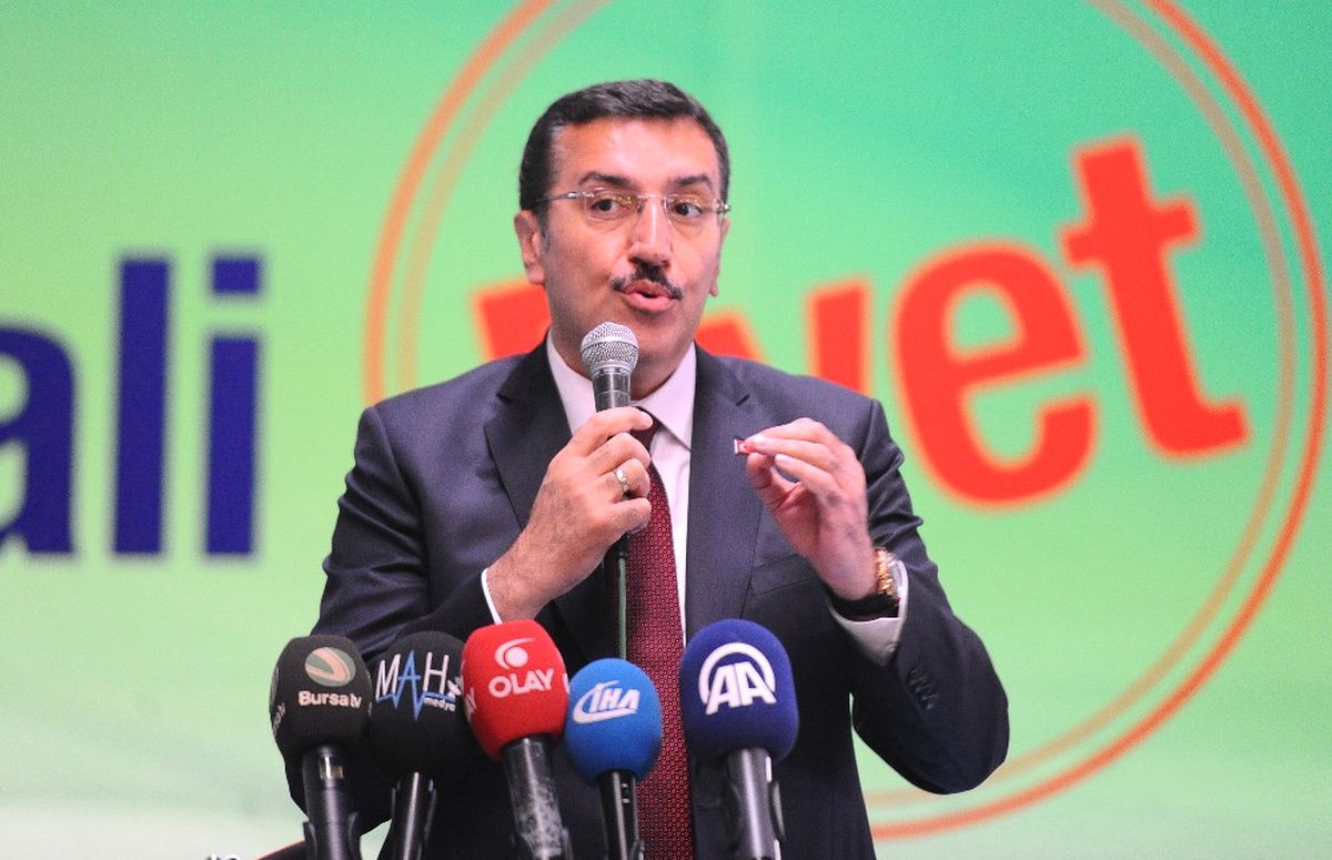 Enflasyonlar, Devülasyonlar, Koalisyonlar Olmasın Diye Evet"