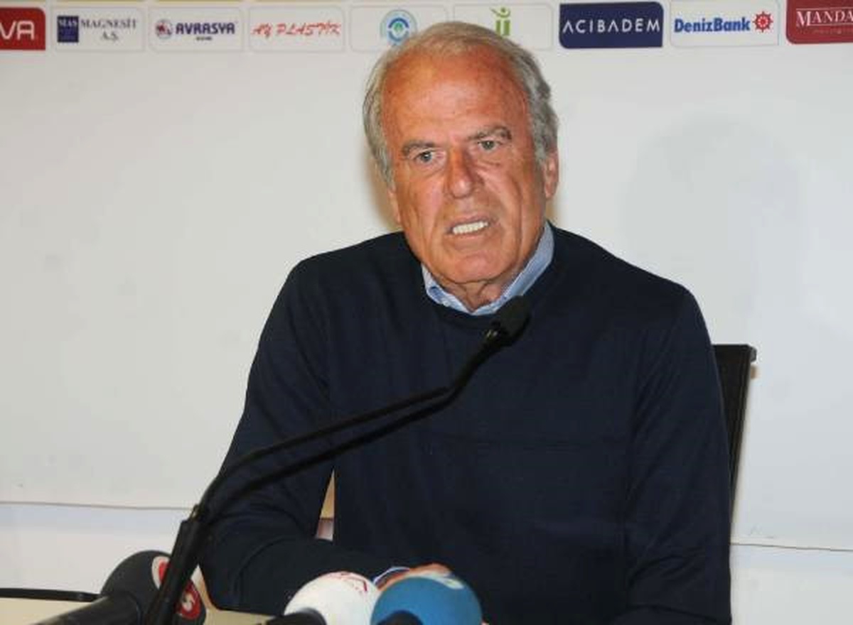 Eskişehirspor-Adana Demirspor Soyunma Odası