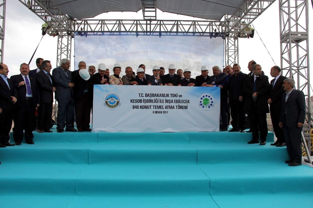 Esnaflar İçin Yaptırılan 840 Konutun Temeli Atıldı
