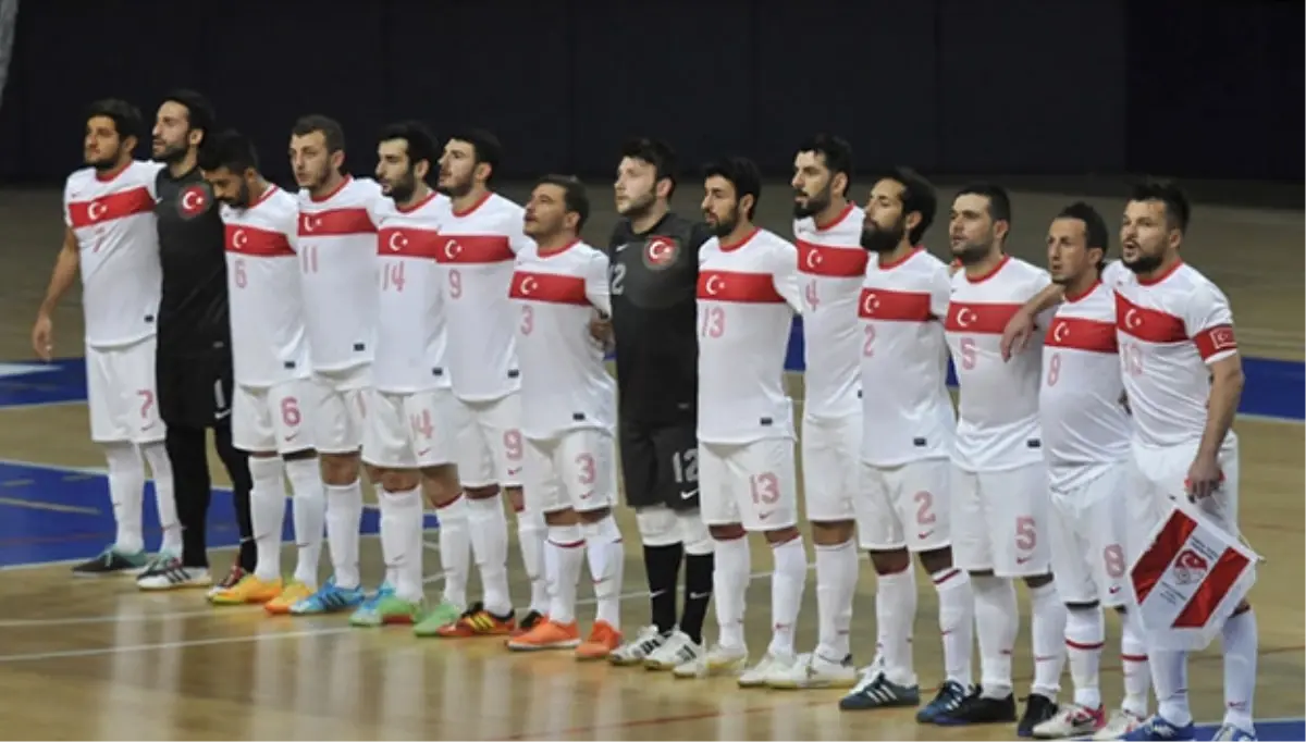 Futsal Milli Takımı, Slovakya\'ya Yenildi