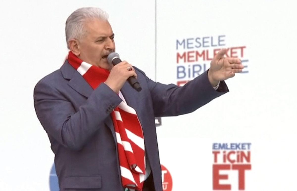 Madem Senaryoydu, Neden Milyonlara Yalan Söyledin"