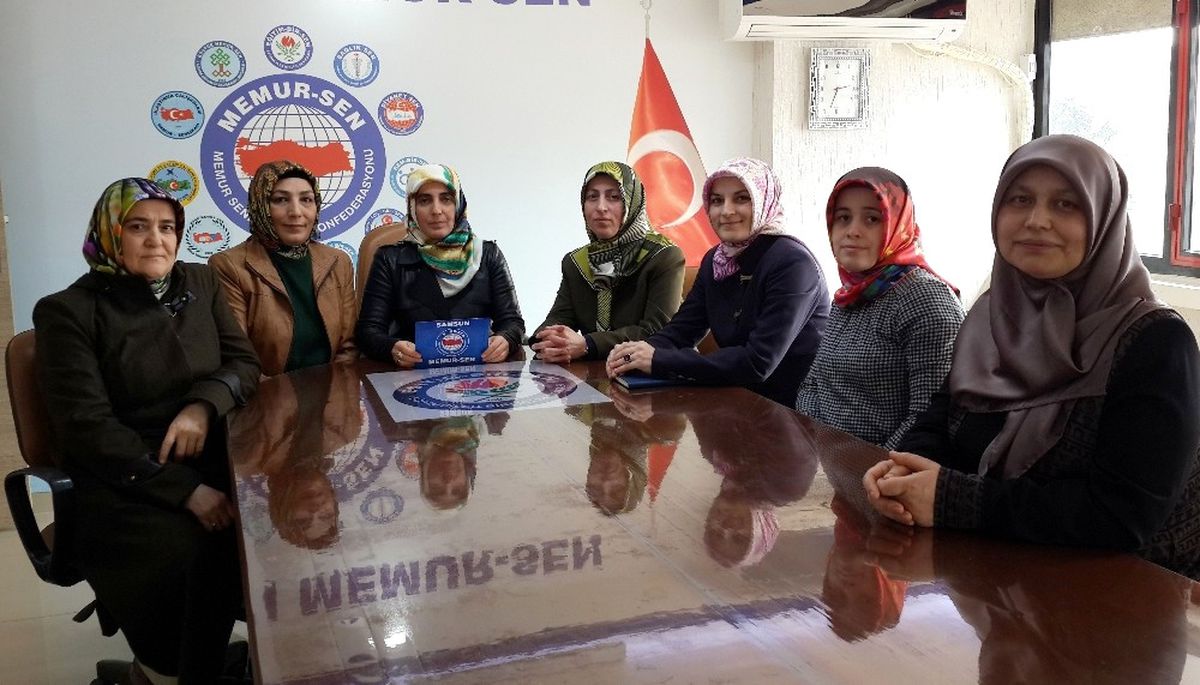 Memur-Sen\'li Kadınlardan "İdlib" Tepkisi