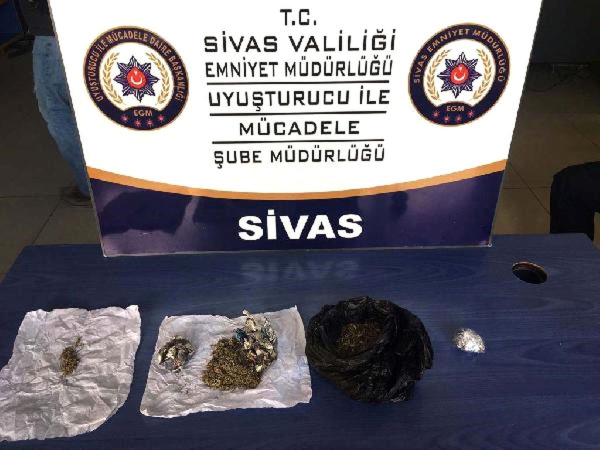 Otogarda Uyuşturucu Operasyonu: 5 Gözaltı