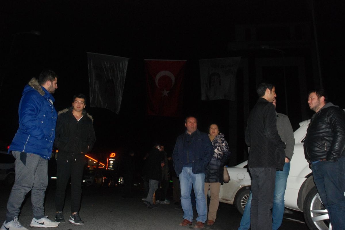 Pankart Asan CHP\'lilere Kurusıkı Ile Ateş Açıldı