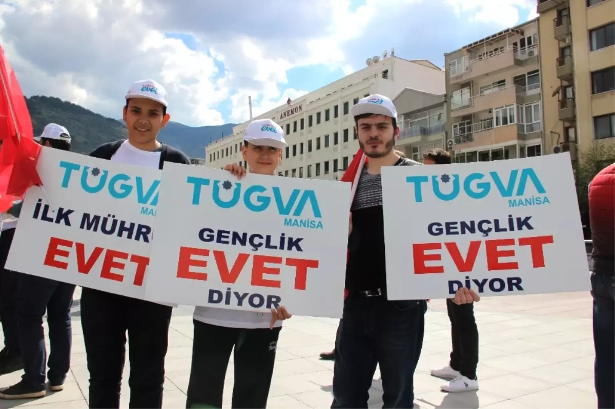 Tügva\'dan Gelecek İçin \'Evet\' Yürüyüşü