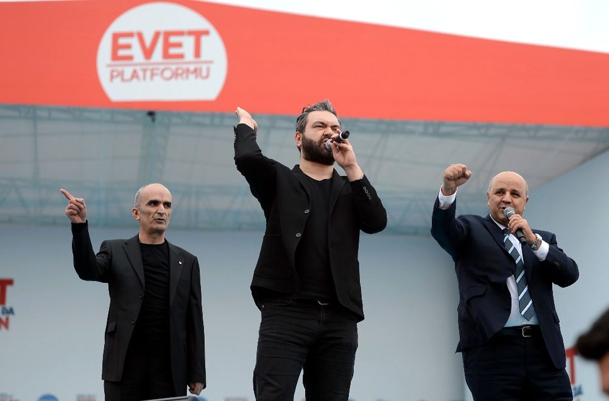 15 Temmuz Marşı Ekibi, Yenikapı\'daki Büyük İstanbul Mitingi\'ne Katıldı