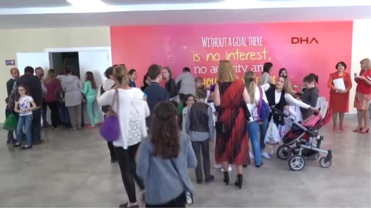 Antalya Çocuklar Rusça Olimpiyatları\'nda Buluştu
