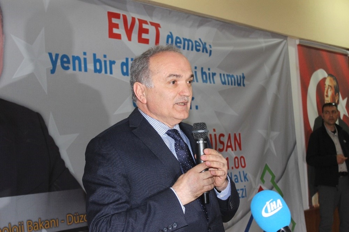 Bakan Özlü: "Biz Sorunları Çözen Partiyiz"