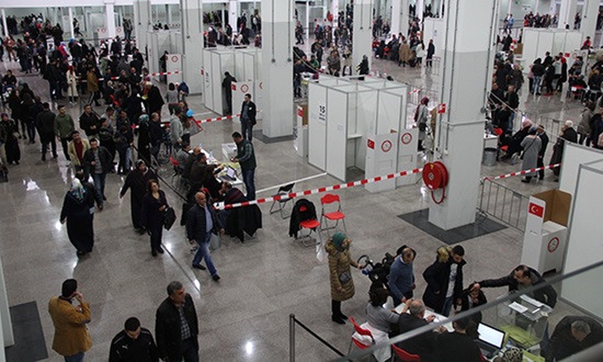 Birleşik Krallık \'Ta Halk Oylamasına Yoğun Ilgi