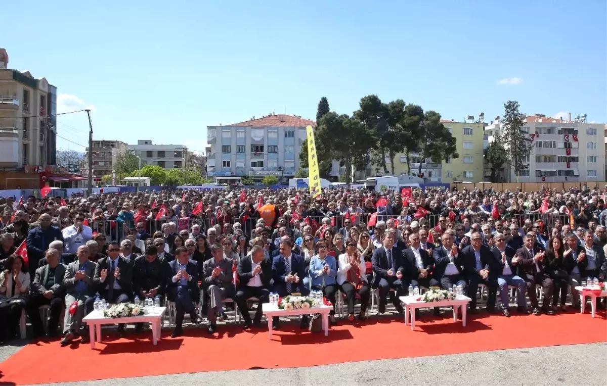 Buca Çarşı\'nın Temeli Coşkulu Törenle Atıldı