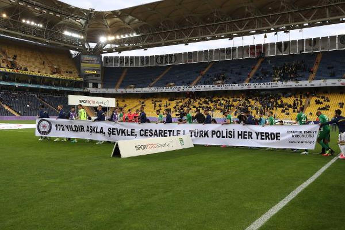 Fenerbahçe - Akhisar Belediyespor: 3 - 1