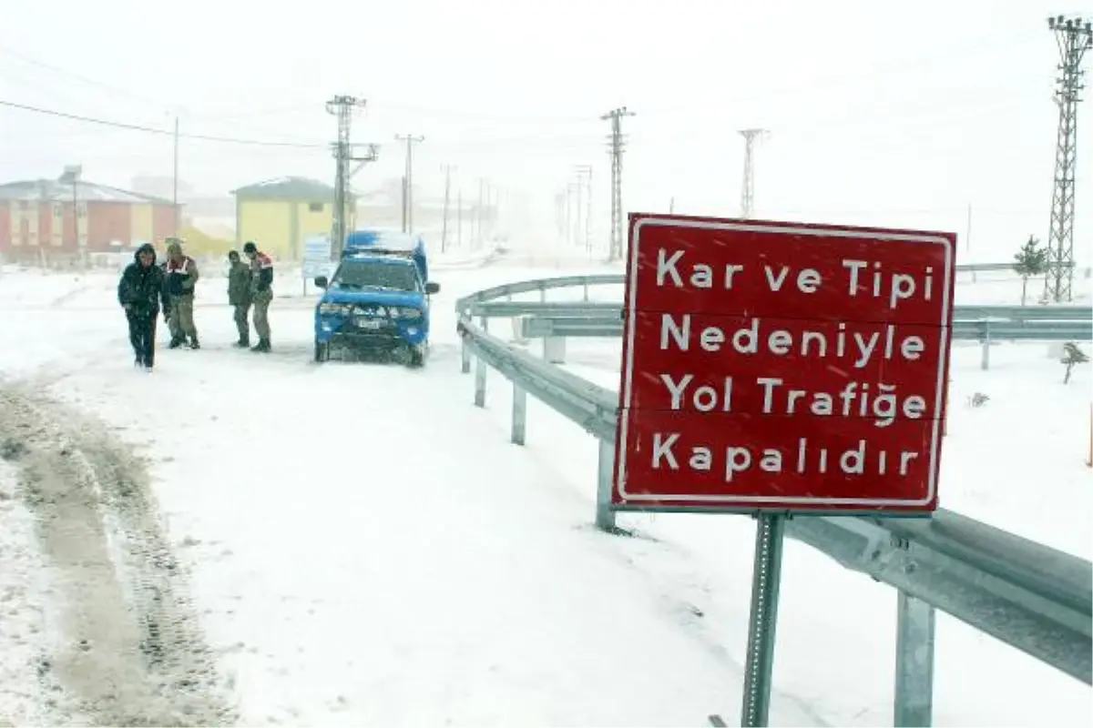 Ilgar Dağı\'nda Kar ve Tipi Etkili Oldu