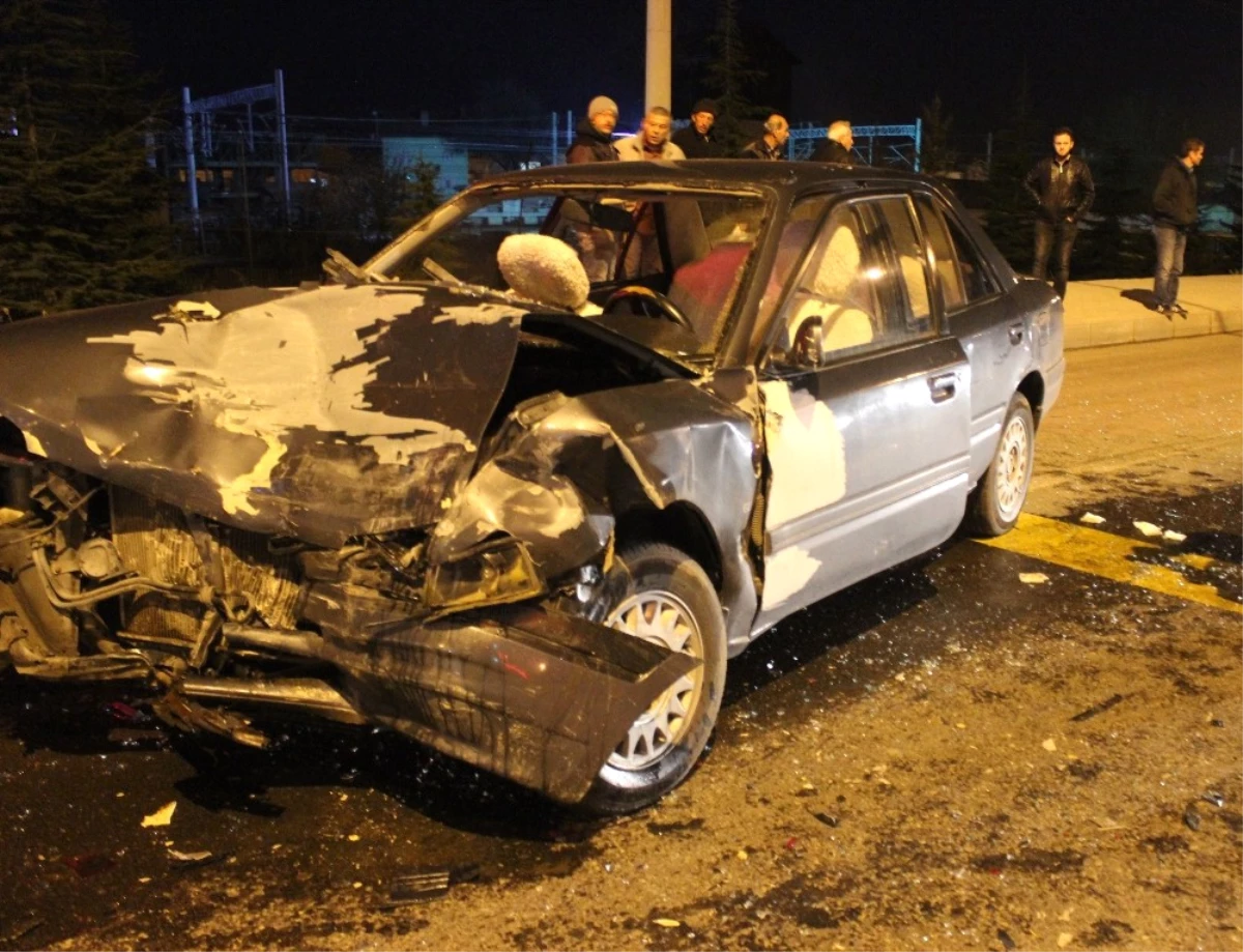 Kütahya\'da Trafik Kazası: 10 Yaralı