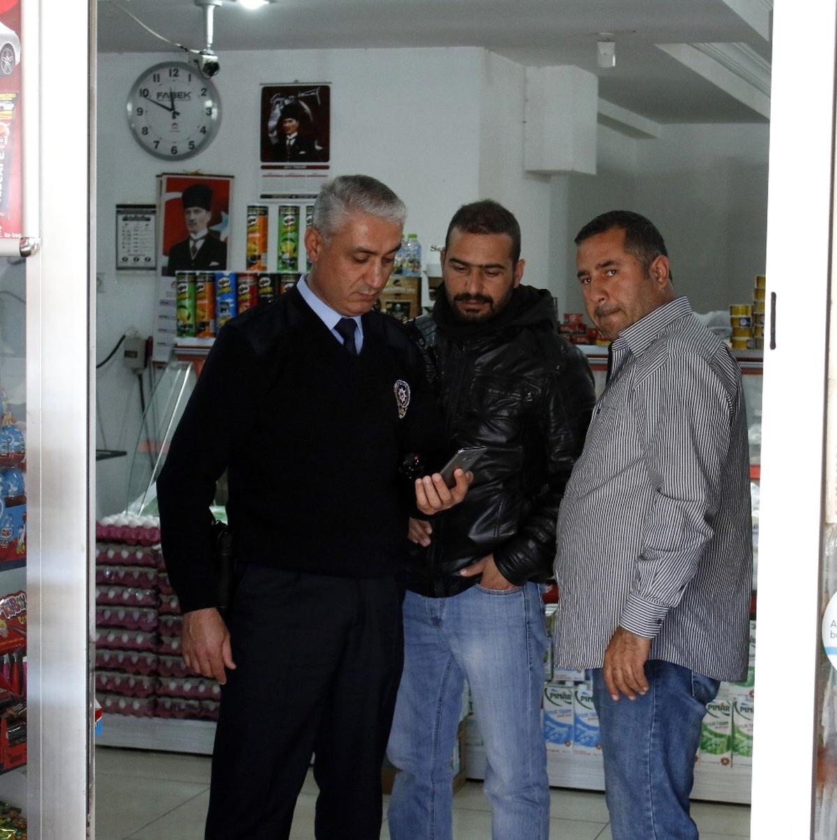 Market Sahibine Bir Çay 450 TL\'ye Maloldu