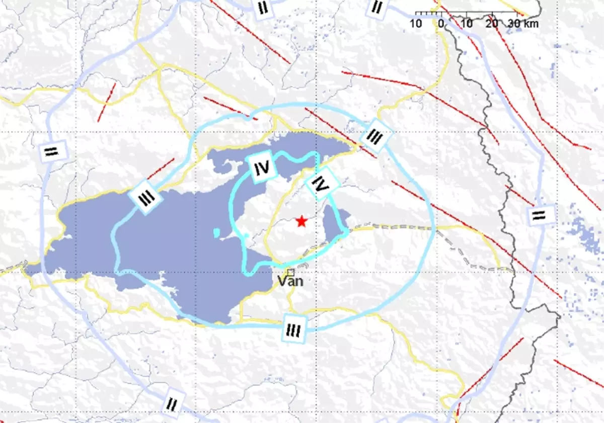 Van 4.3\'le Sallandı