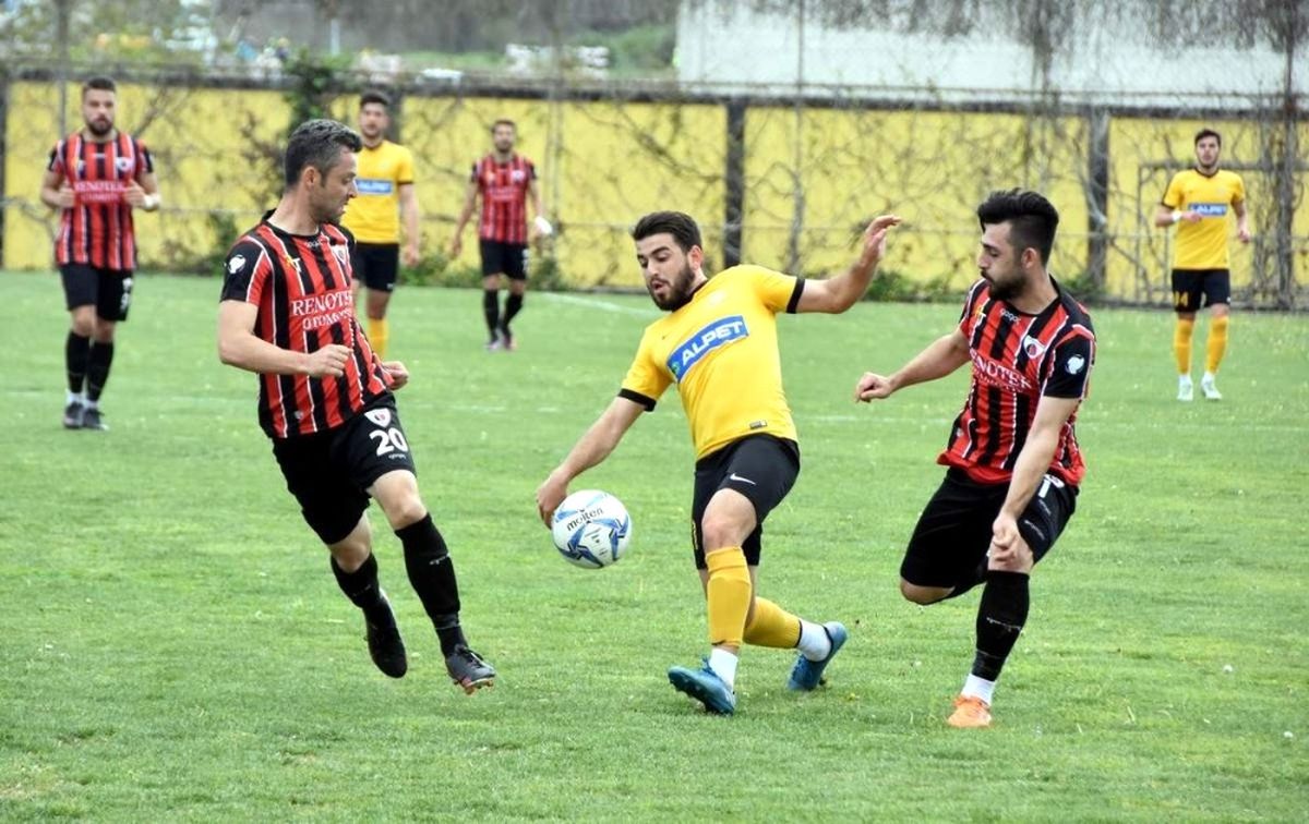 Aliağa Fk Bal\'a Veda Etti