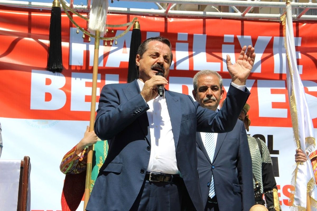 Bakan Çelik, Şanlıurfa\'nın Kurtuluş Günü İçin Klip Hazırlattı