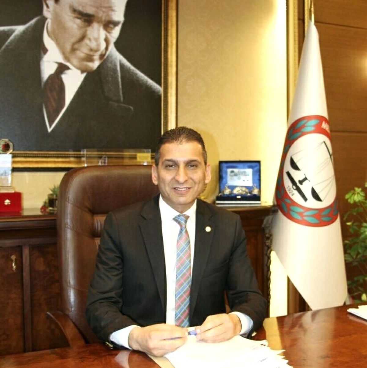 Baro Başkanı Er\'den Polislere Kutlama
