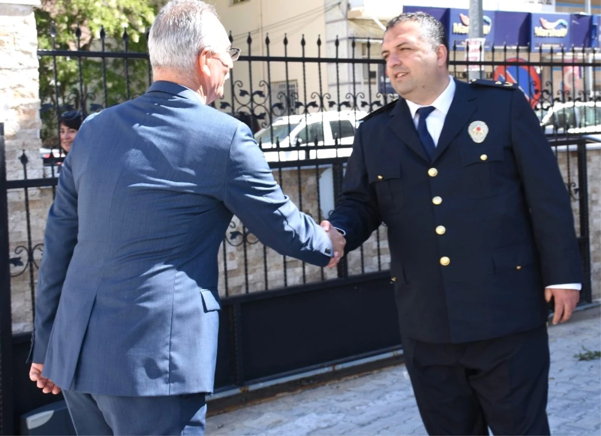 Başkan Kale\'den Emniyete Polis Haftası Ziyareti