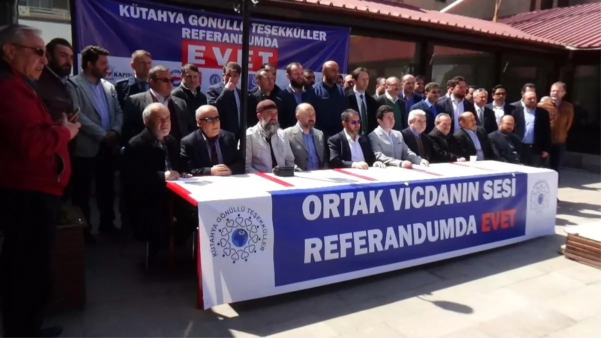 Gönüllü Teşekküller Referandumda \'Evet\' Diyecek