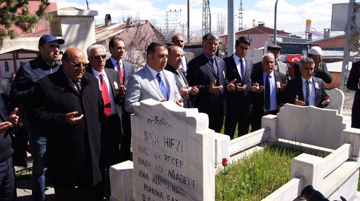 Kağızman\'da Halaylı, Konvoylu, Aşureli, Polis Günü Kutlaması