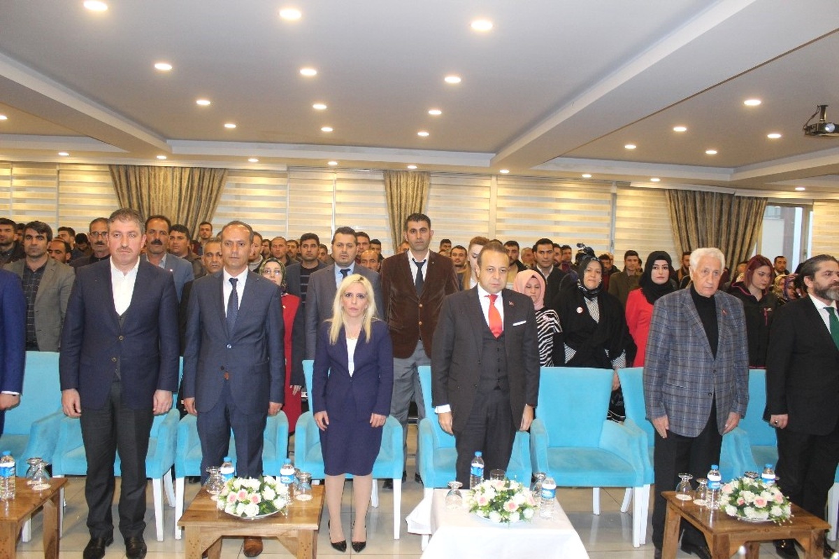 Muş\'ta \'Yeni Anayasa ve Cumhurbaşkanlığı Sistemi\' Konferansı