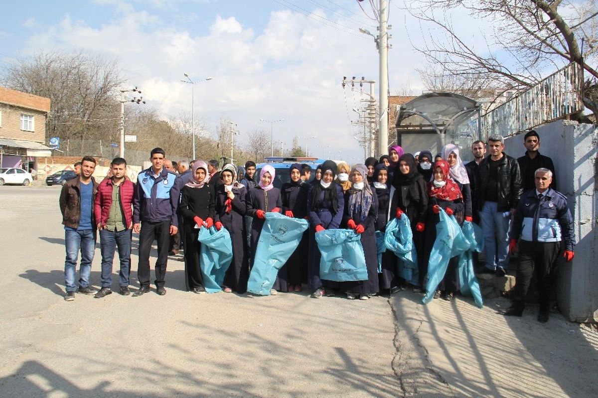 Silvan\'da \'İmam Hatipliler İyilikte Yarışıyor\' Projesi