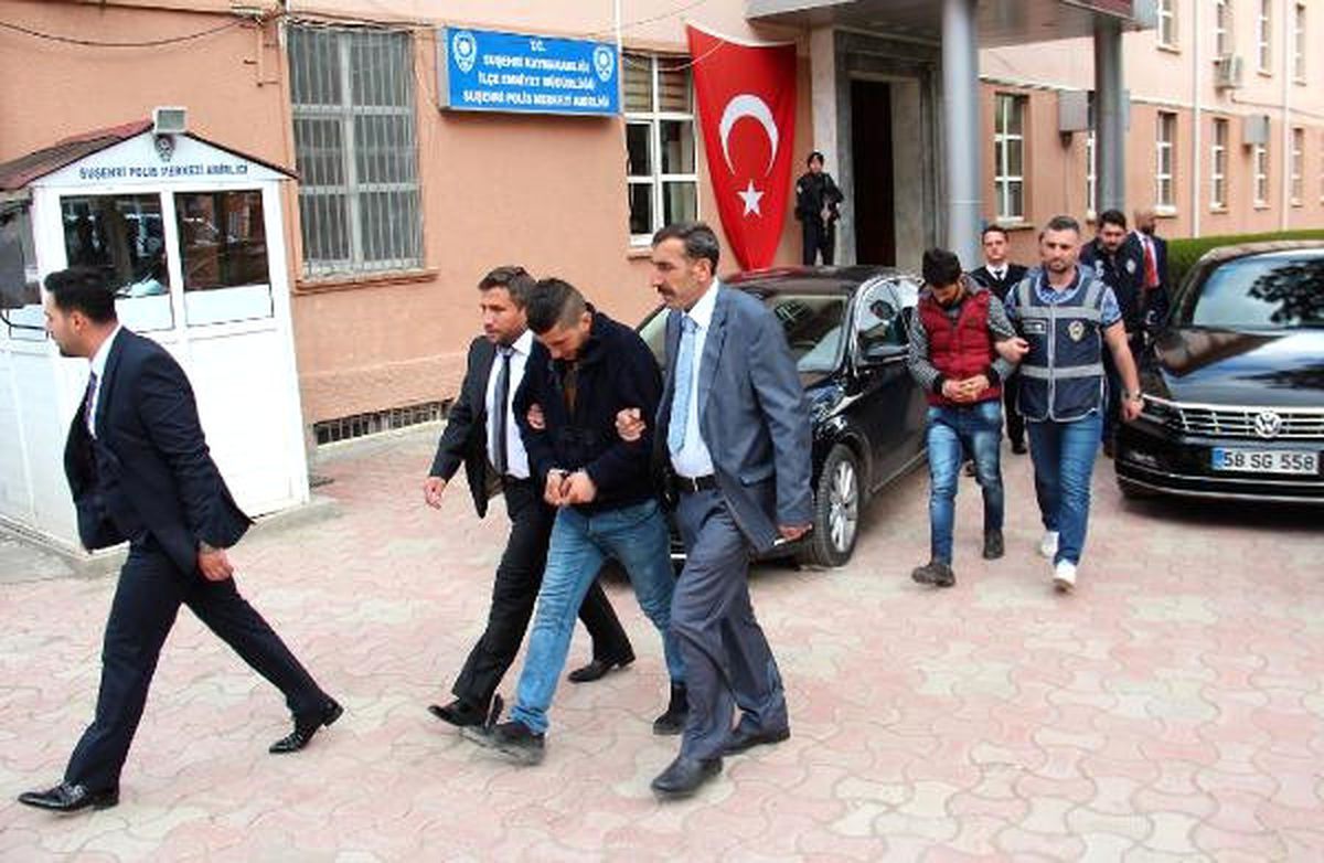 Suşehri\'nde Uyuşturucuya 3 Gözaltı