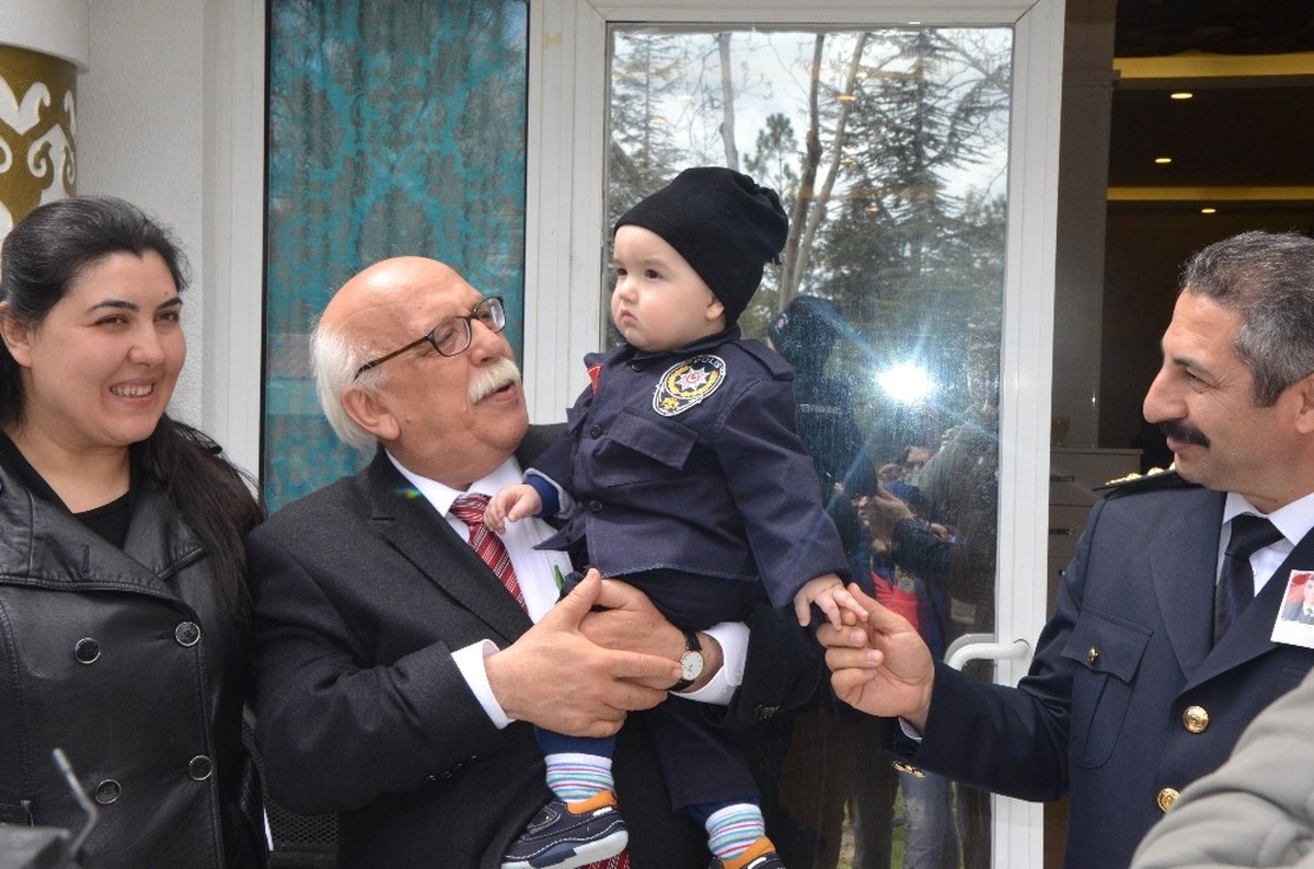 Türk Dünyası Bilim, Sanat ve Kültür Merkezi Halkla Buluşuyor