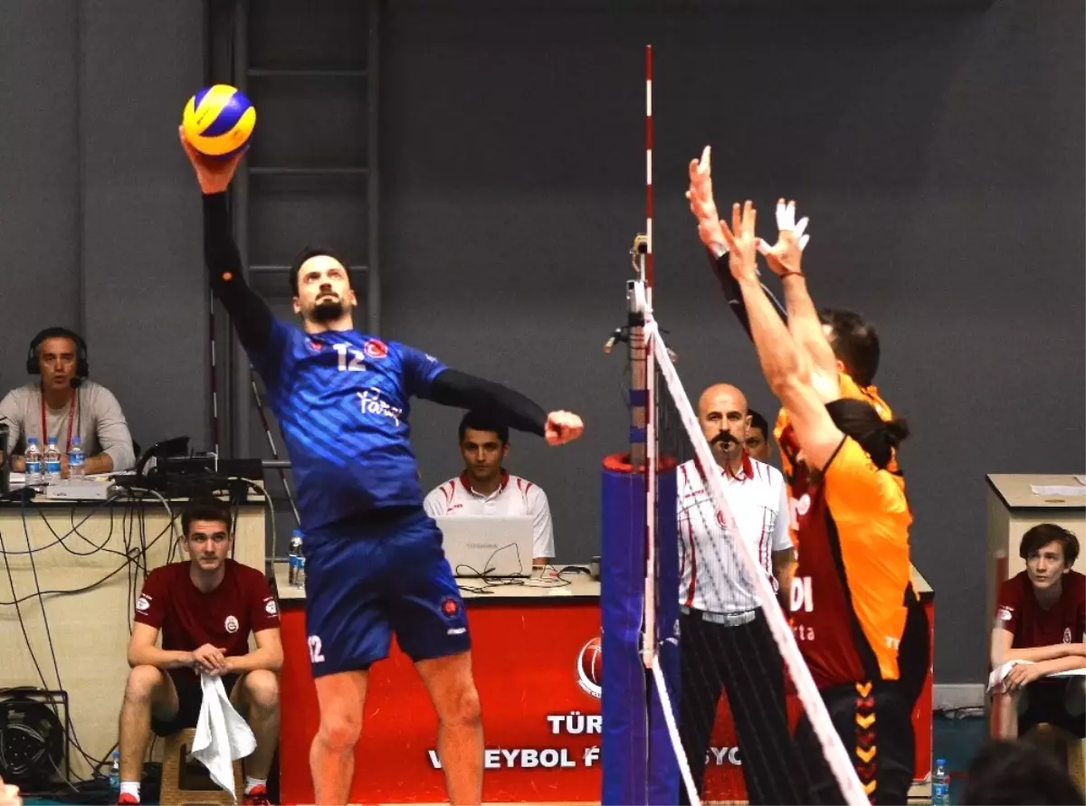 Voleybol Şöleni Olacak"