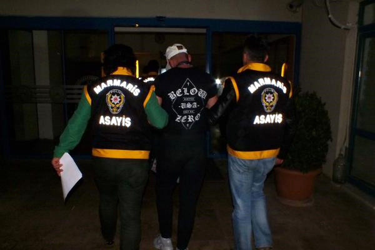 Yat Limanında Alevli Gece: 3 Yat Yandı, 1 Ölü, 1 Yaralı (3)