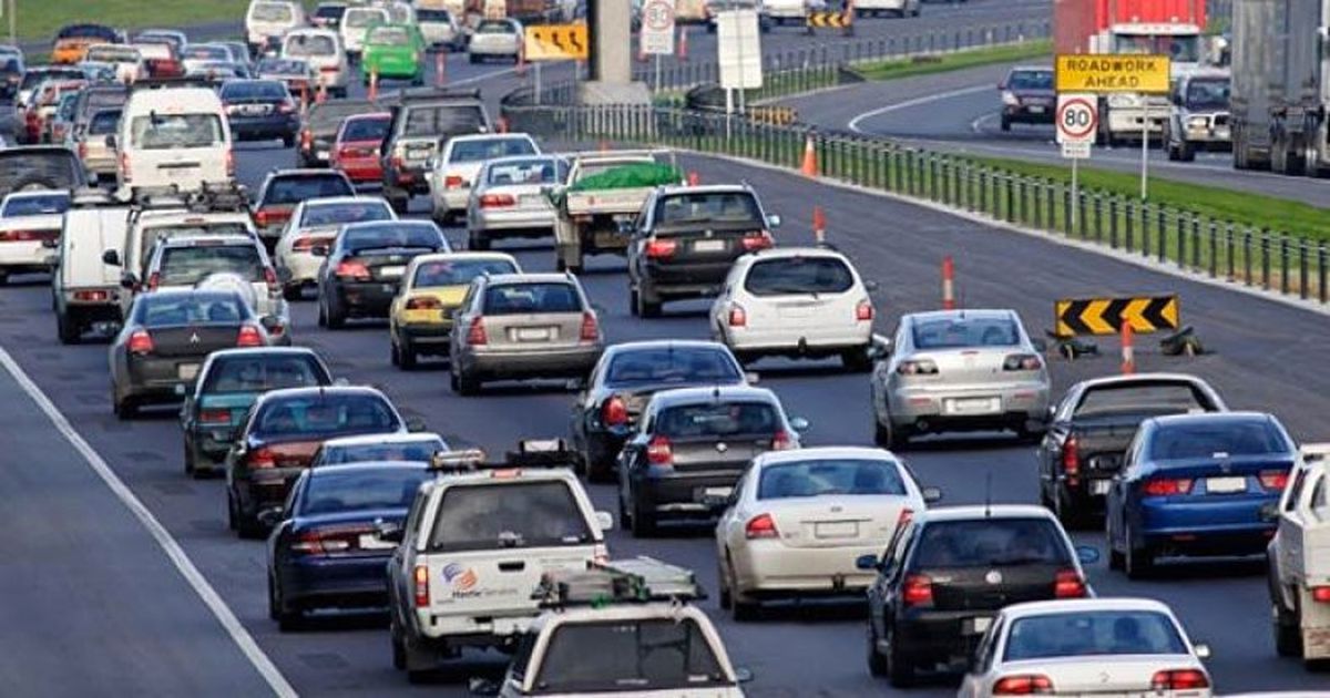 Antalya\'da Trafiğe Kayıtlı Araç Sayısı 1 Milyona Yaklaştı