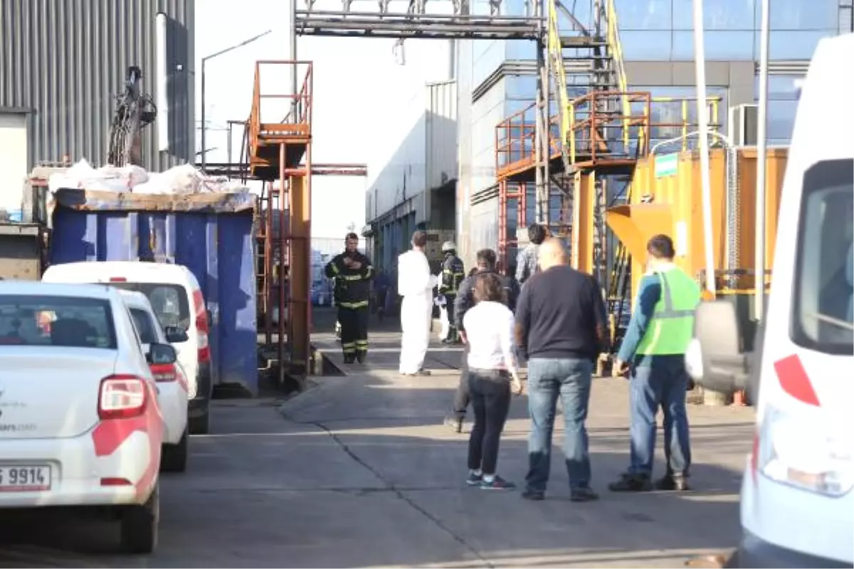 Atık Tesisindeki Yangında 5 İşçi Kimyasal Maddeden Etkilendi