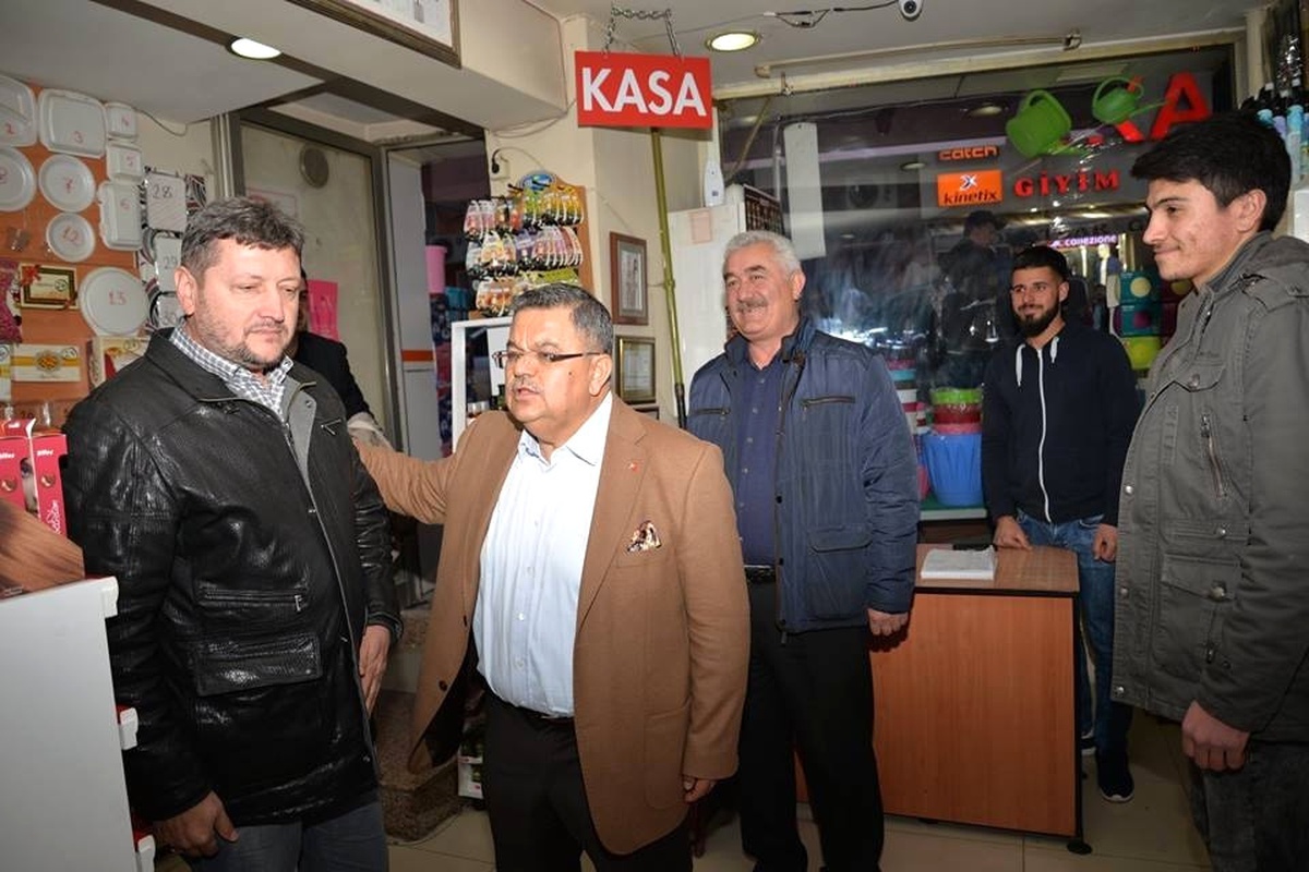 Başkan Yağcı, Esnafı Gezerek \'Hayırlı İşler\' Diledi