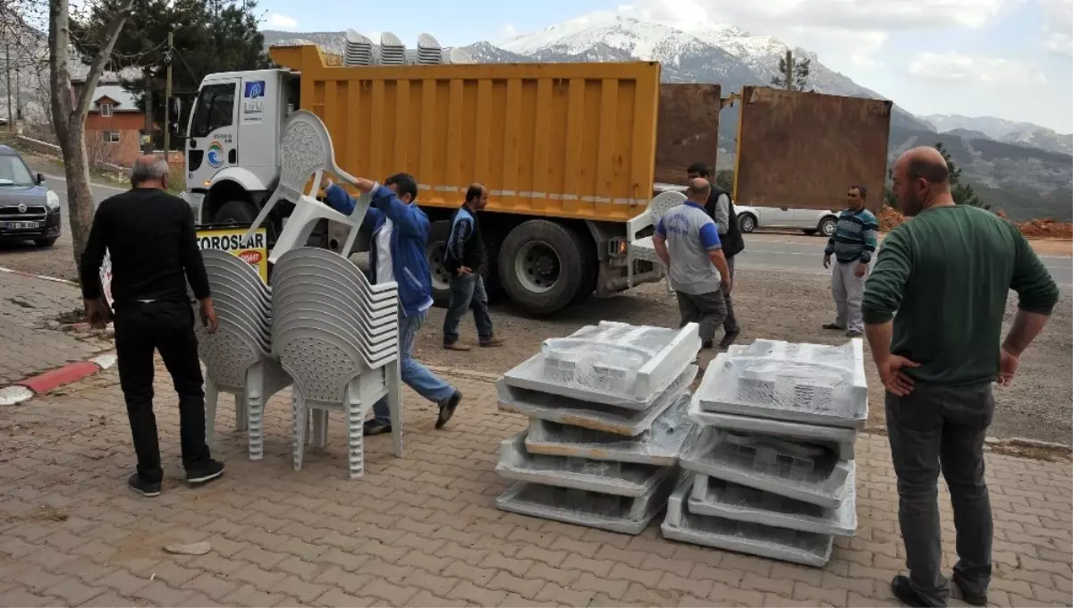 Çukurova Belediyesi\'nden Pozantı ve Sarıçam\'a Malzeme Yardımı