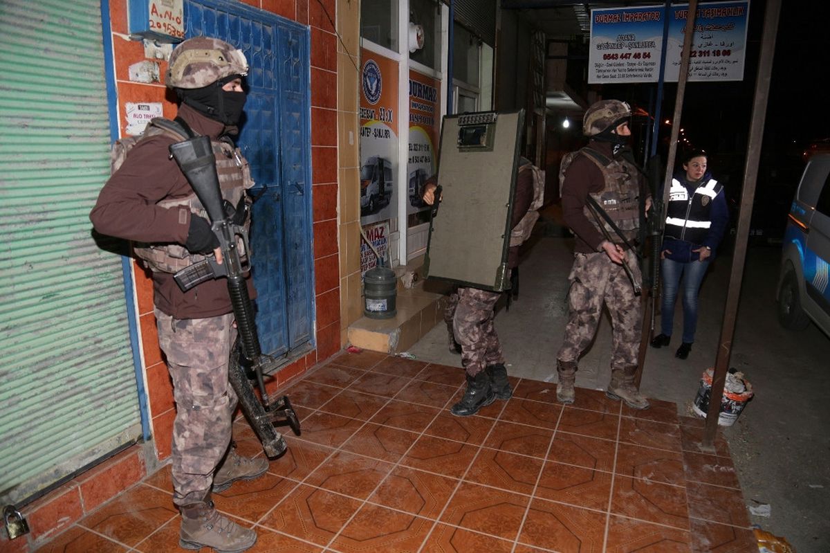 Deaş\'ın Referandum Planı Bozuldu: 6 Gözaltı