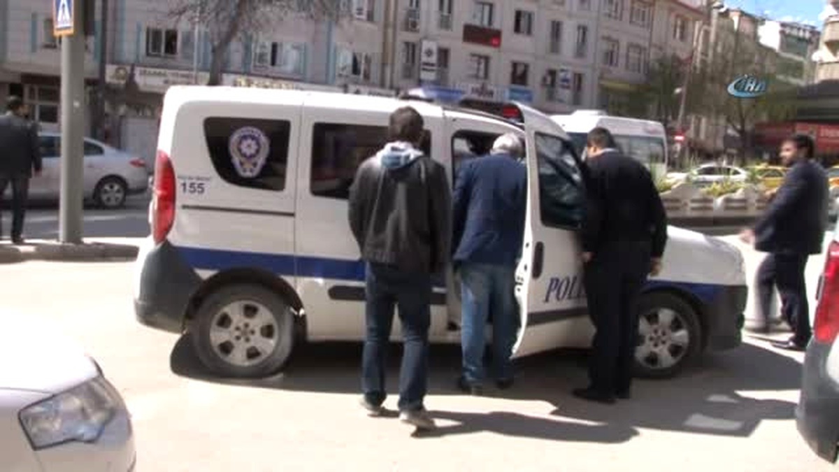 Elazığ\'da Polisten Kaçan 2 Kişiden Biri Yakalandı