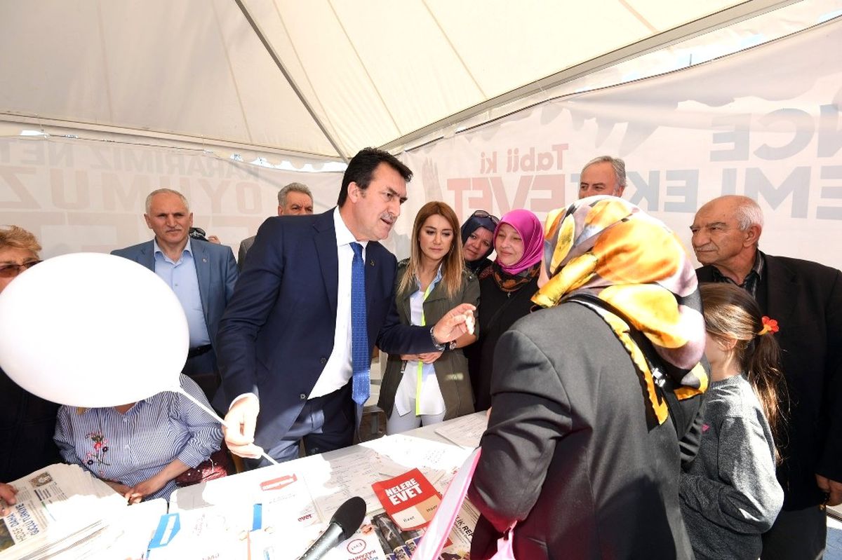Evet" Çadırını Ziyaret Eden Dündar Referandumu Anlattı