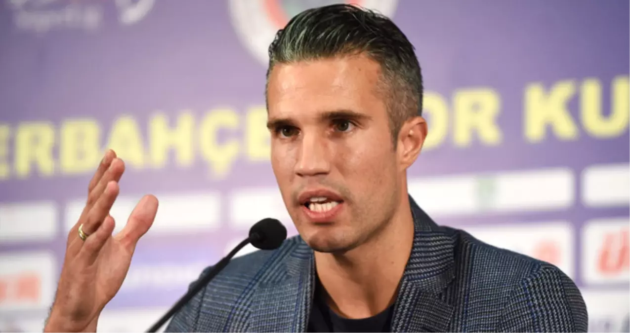 Fenerbahçeli Robin van Persie: Katar ve Çin İddiaları Komik