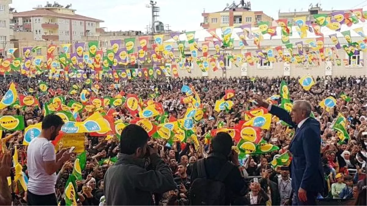 Hdp\'li Önder: 100 Belediyeyi Gasp Ediyorlar, Demokrasi Nutukları Atıyorlar