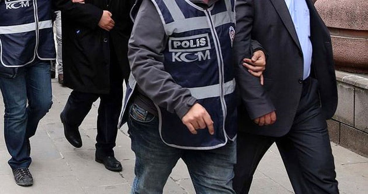 İzmir\'de Aranan 345 Kişi Yakalandı