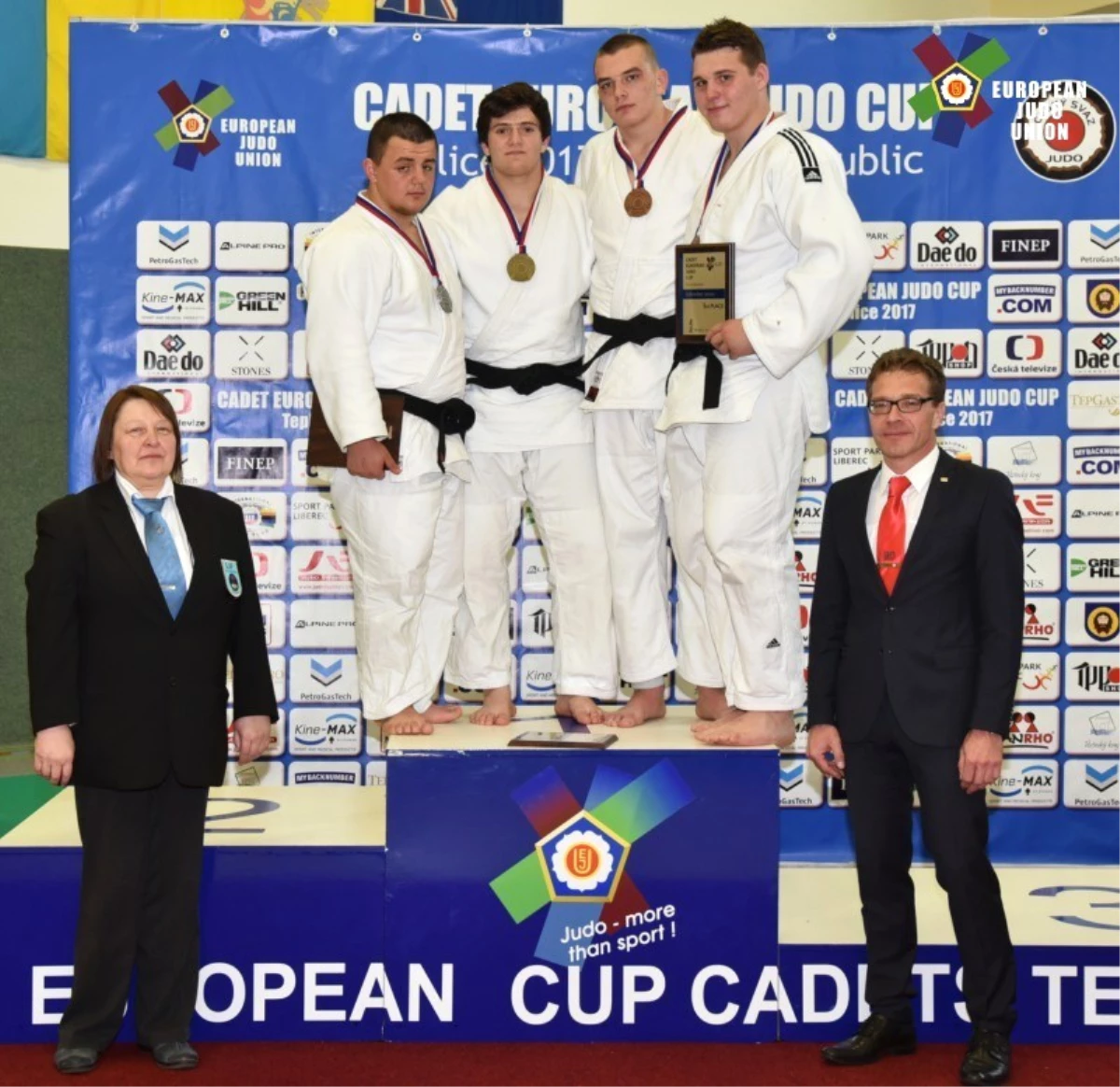 Kağıtsporlu Milli Judocu, Çek Cumhuriyeti\'nden Madalya ile Döndü