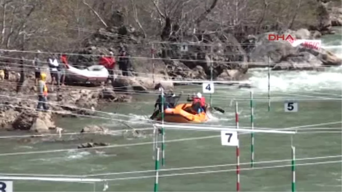 Kayseri Yahyalı\'da Rafting Rüzgarı Esti