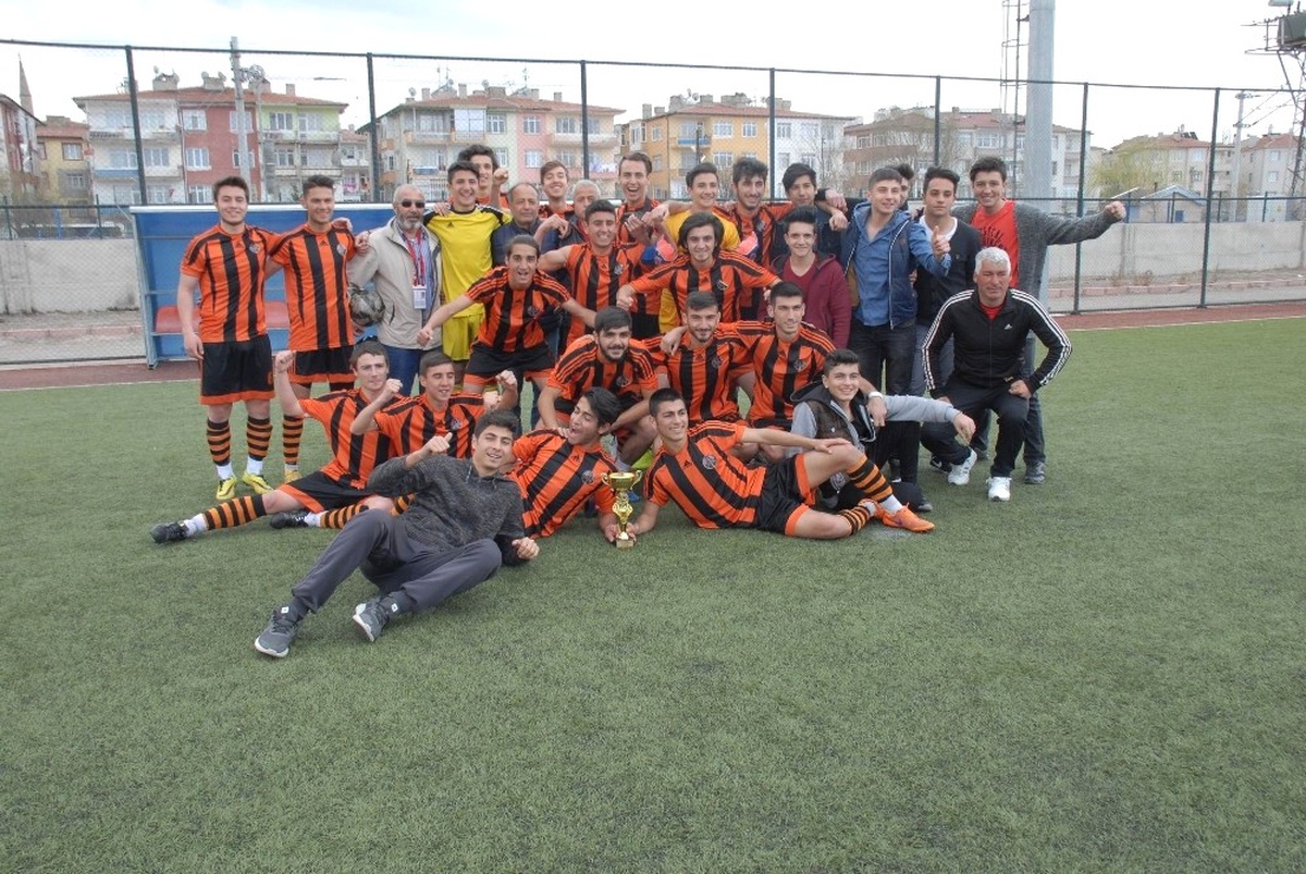 Kayseri\'yi U-19 Türkiye Şampiyonası\'nda Yolspor ile Şekerspor Temsil Edecek