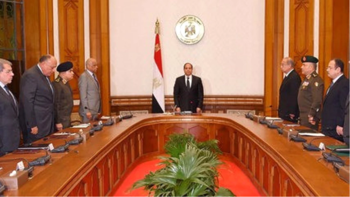 Mısır Cumhurbaşkanı Abdülfettah El Sisi 3 Ay Olağanüstü Hal İlan Etti