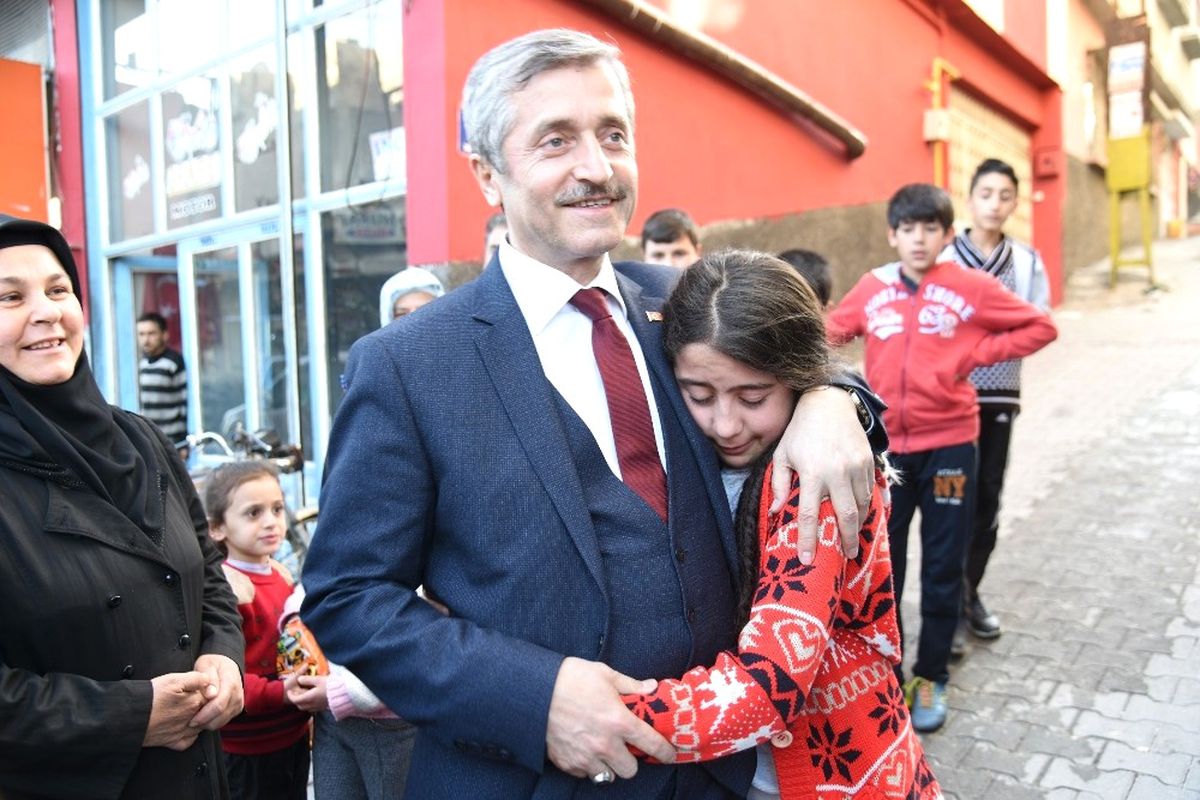 Tahmazoğlu Minik Zeliha\'nın Davetini Geri Çevirmedi