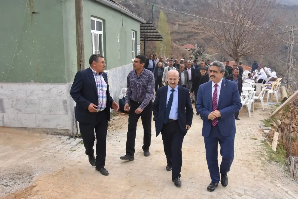 Yayla Mahallesi Sakinleri Başkan Alıcık\'a Sahip Çıktı